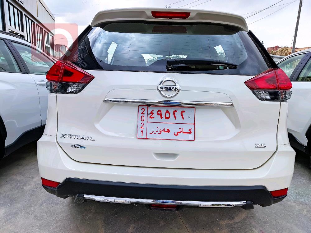 نیسان ئێکس ترەیل